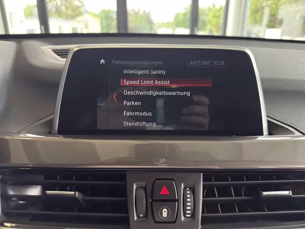 BMW X1 xDrive 20i xLine AHK*LED*RFK*LEDER*TEMPO 04/2018-photo-15