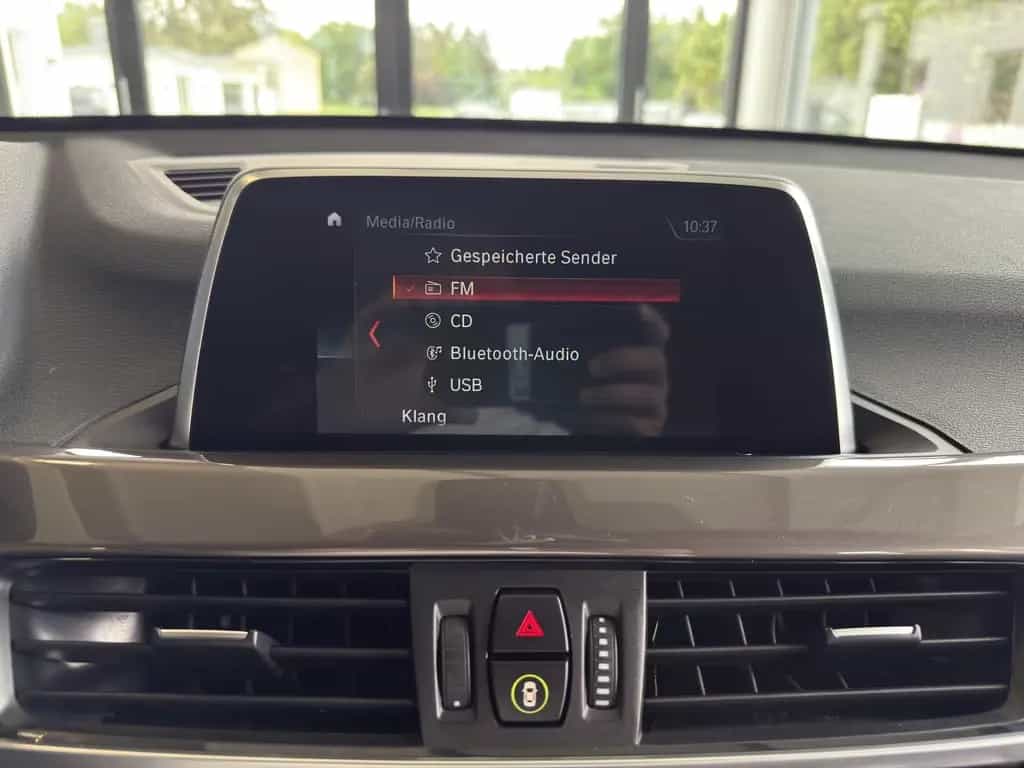 BMW X1 xDrive 20i xLine AHK*LED*RFK*LEDER*TEMPO 04/2018-photo-17