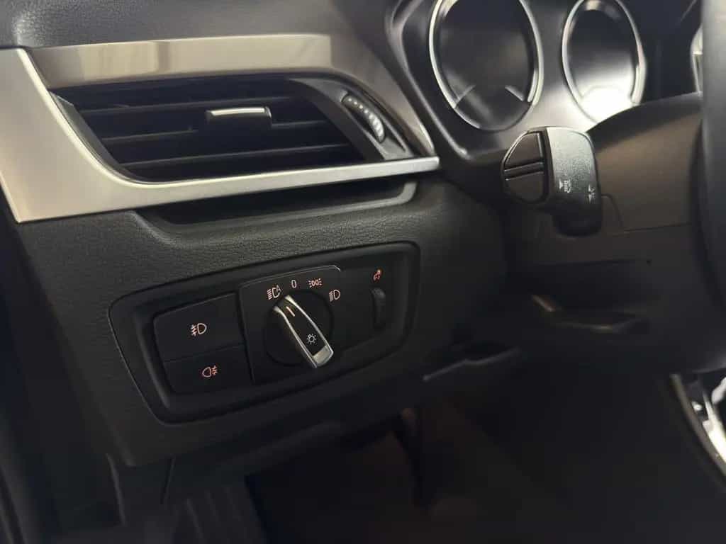 BMW X1 xDrive 20i xLine AHK*LED*RFK*LEDER*TEMPO 04/2018-photo-24
