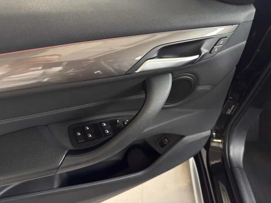 BMW X1 xDrive 20i xLine AHK*LED*RFK*LEDER*TEMPO 04/2018-photo-25