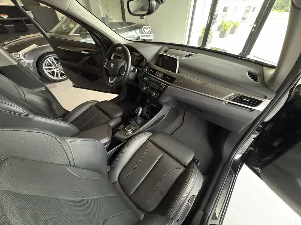 BMW X1 xDrive 20i xLine AHK*LED*RFK*LEDER*TEMPO 04/2018-photo-9