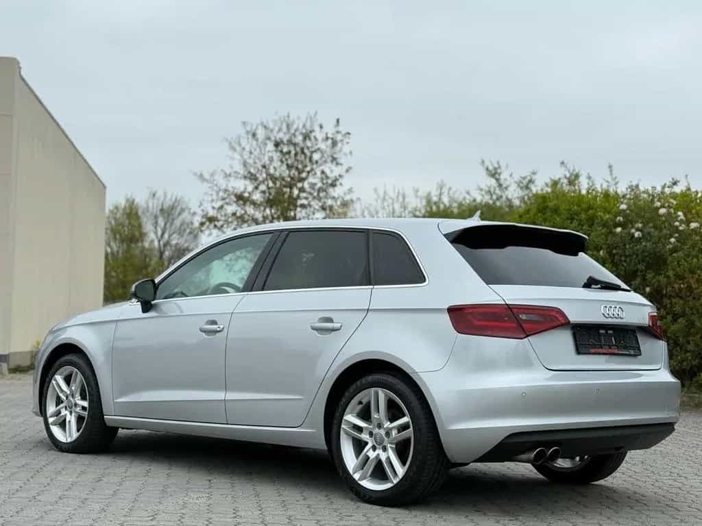 Audi A3 Sportback ambiente*1.BESITZ*ACC*LED*STHZ*PDC 04/2014-photo-2