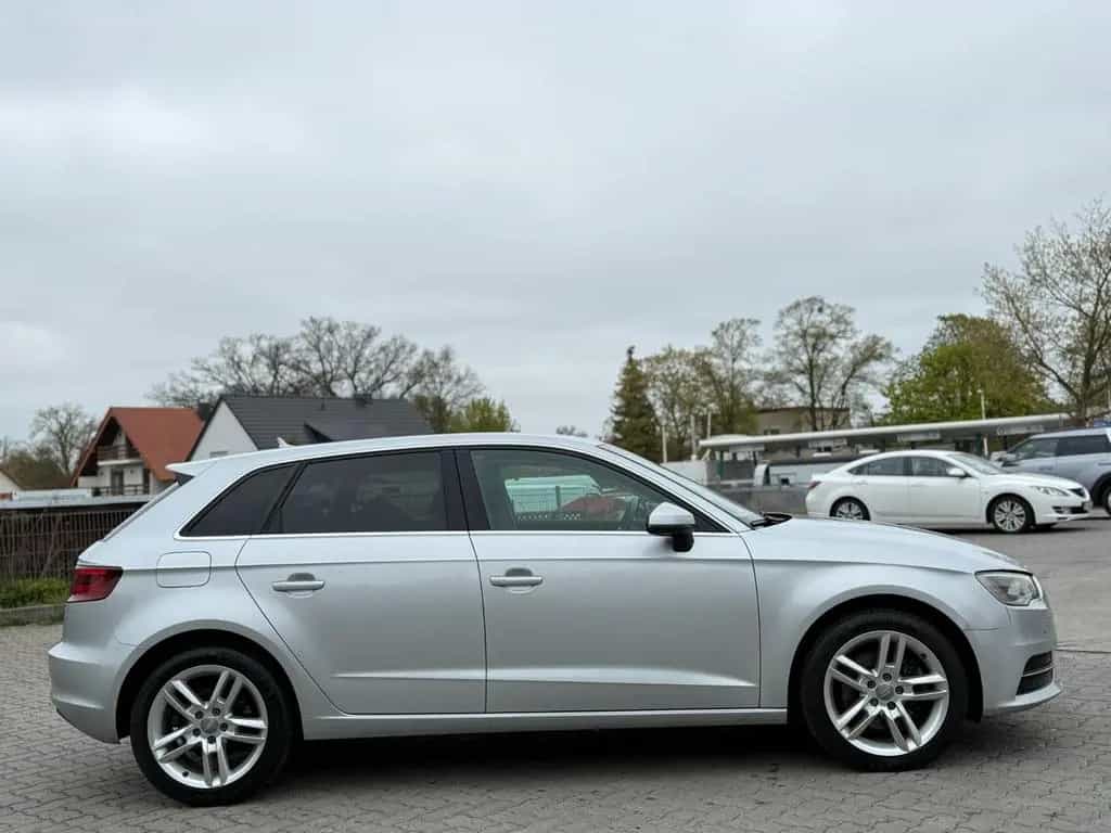 Audi A3 Sportback ambiente*1.BESITZ*ACC*LED*STHZ*PDC 04/2014-photo-4