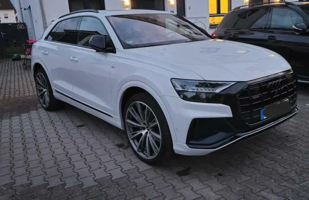 Audi Q8 S-LINE MASSAGE,PANO,STANDHEIZUNG,B&O,VOLL 07/2021-photo-4