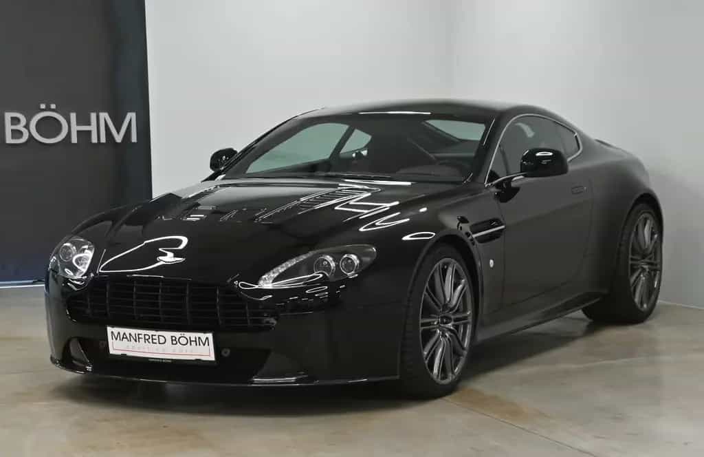 Aston Martin V12 Vantage Coupe 08/2012-photo-0