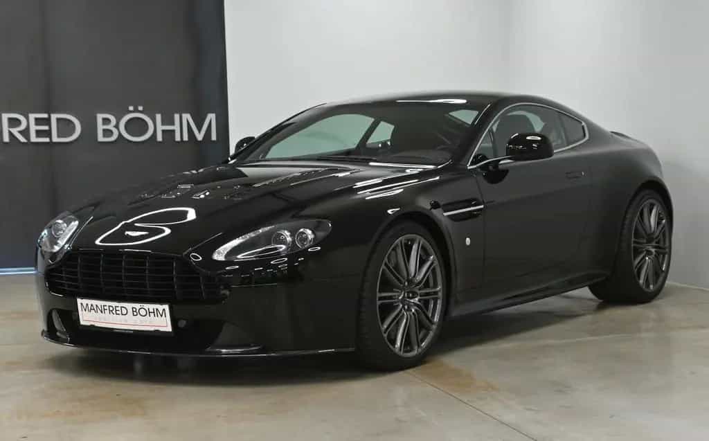 Aston Martin V12 Vantage Coupe 08/2012-photo-12