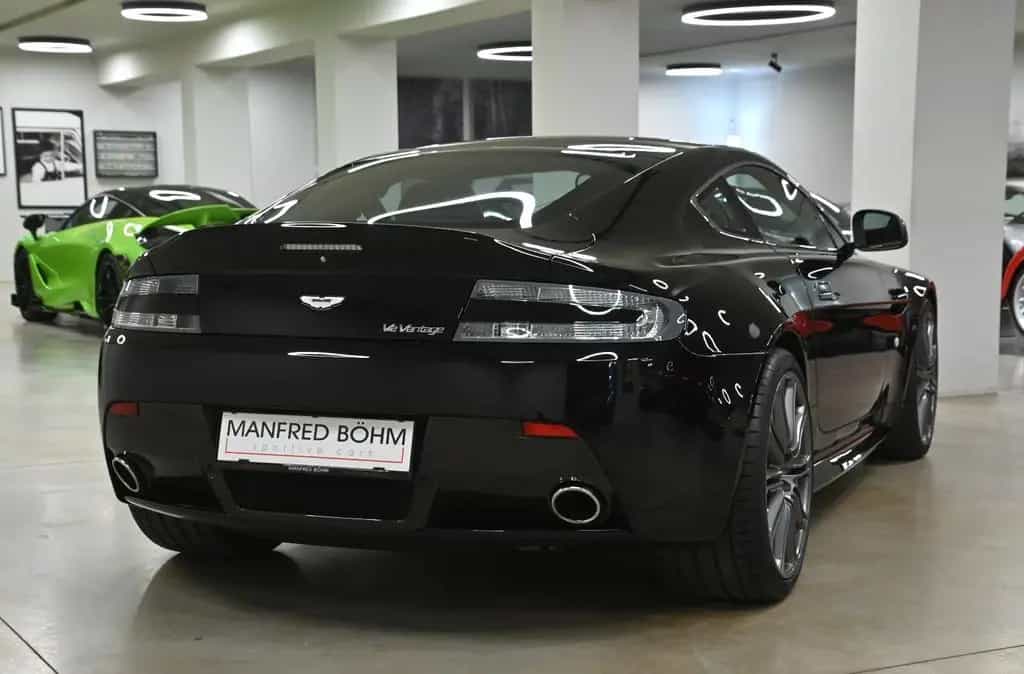 Aston Martin V12 Vantage Coupe 08/2012-photo-13