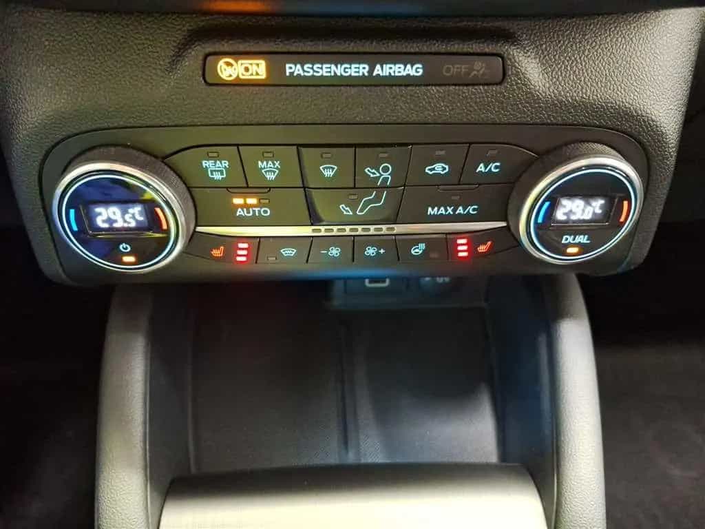 Ford Kuga Titanium 2.5 DuraTec FHEV AHK Winterpaket 11/2022-photo-27