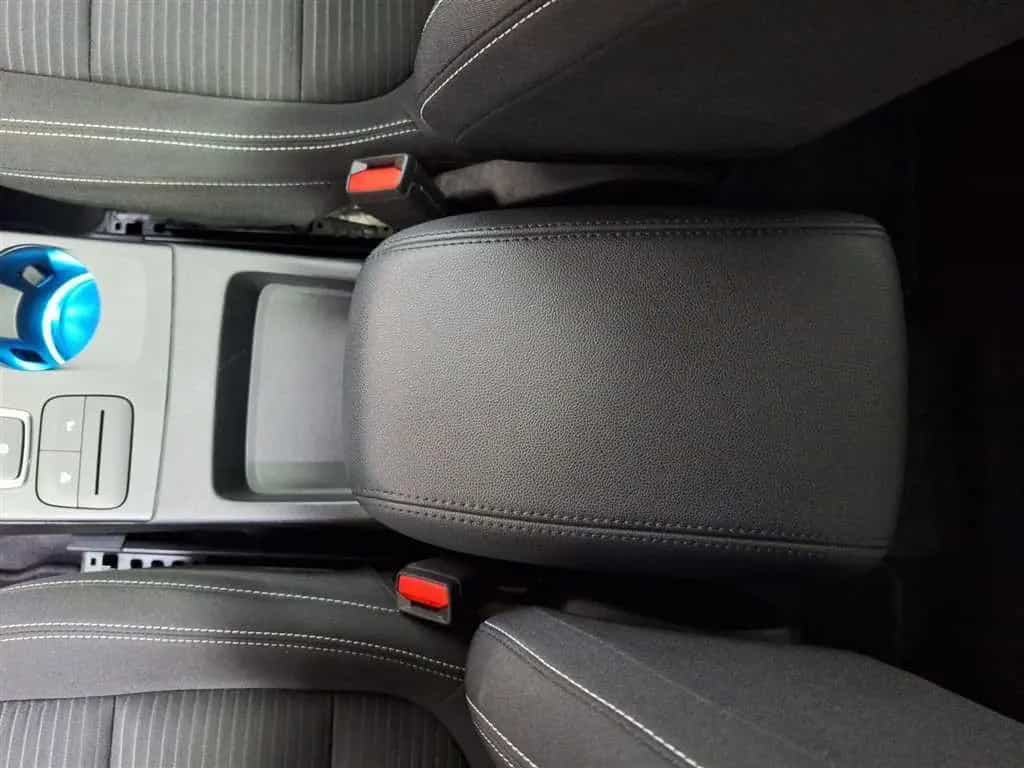 Ford Kuga Titanium 2.5 DuraTec FHEV AHK Winterpaket 11/2022-photo-30