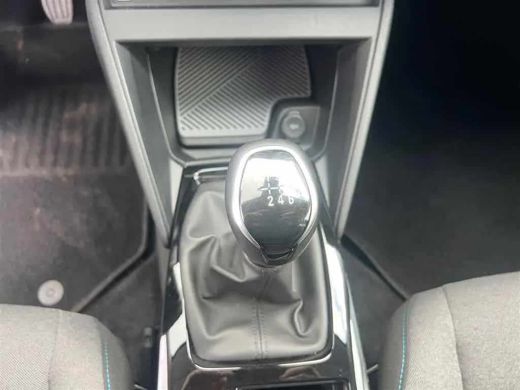 Citroën C4 Shine 1.2 Puretech Kältepaket 04/2024-photo-12