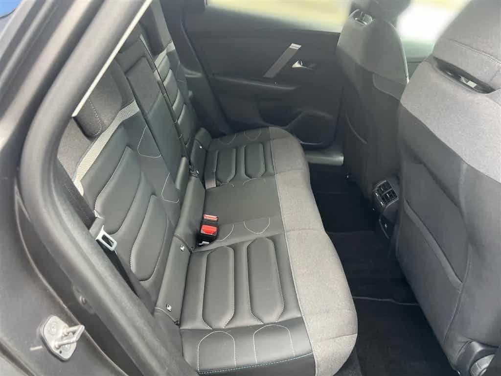 Citroën C4 Shine 1.2 Puretech Kältepaket 04/2024-photo-18