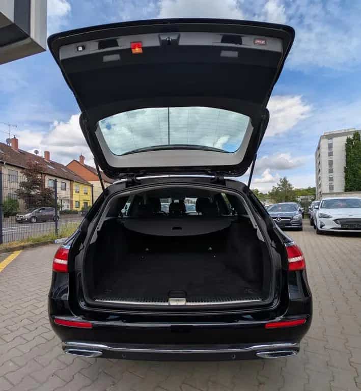 Mercedes-Benz E 350 d T Exclusive*2.Hd*Dis+*AHK*LED*SH*360°LUFT 03/2017-photo-11