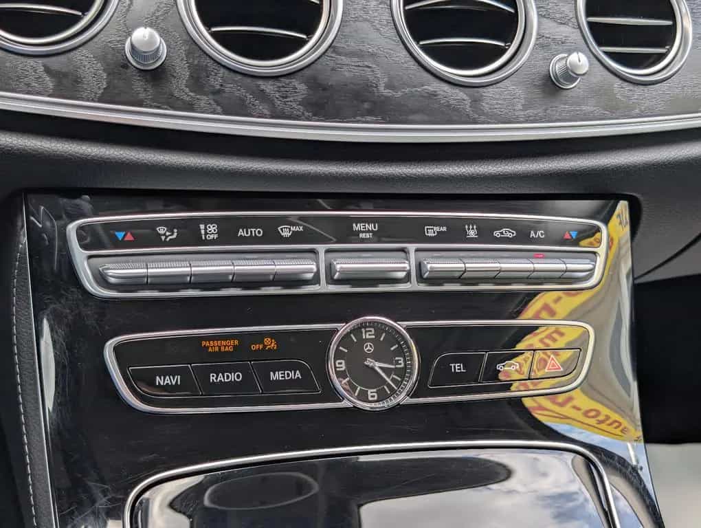 Mercedes-Benz E 350 d T Exclusive*2.Hd*Dis+*AHK*LED*SH*360°LUFT 03/2017-photo-33