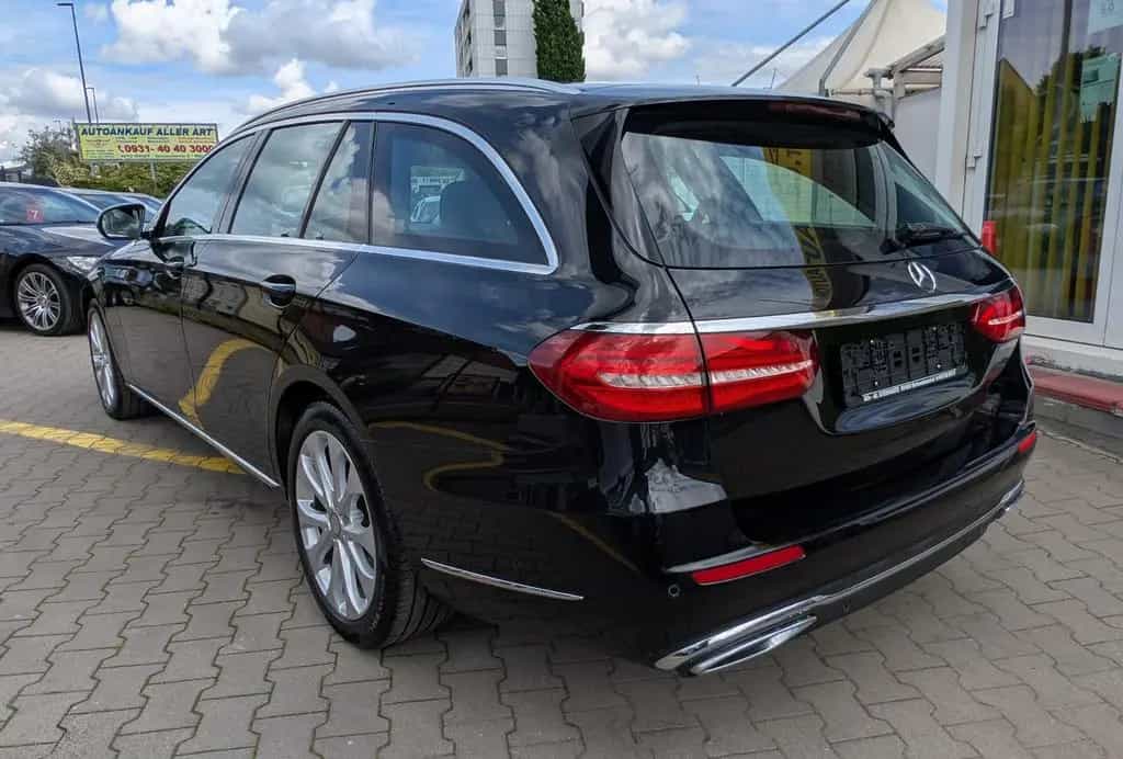 Mercedes-Benz E 350 d T Exclusive*2.Hd*Dis+*AHK*LED*SH*360°LUFT 03/2017-photo-6