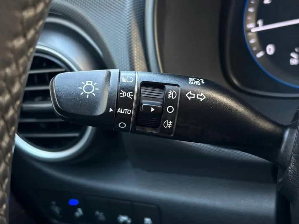 Hyundai KONA Premium,Leder,DAB,LED,Head-Up,E-Sitze,KRELL 09/2018-photo-29