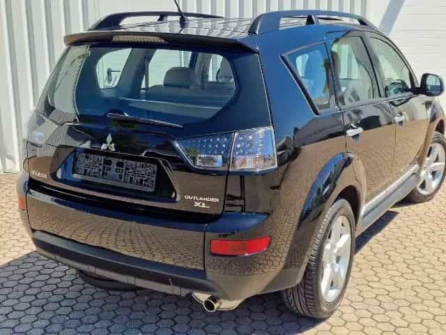 Mitsubishi Outlander XL*4-WD*Automatik*Leder*Glasdach 04/2010-photo-2