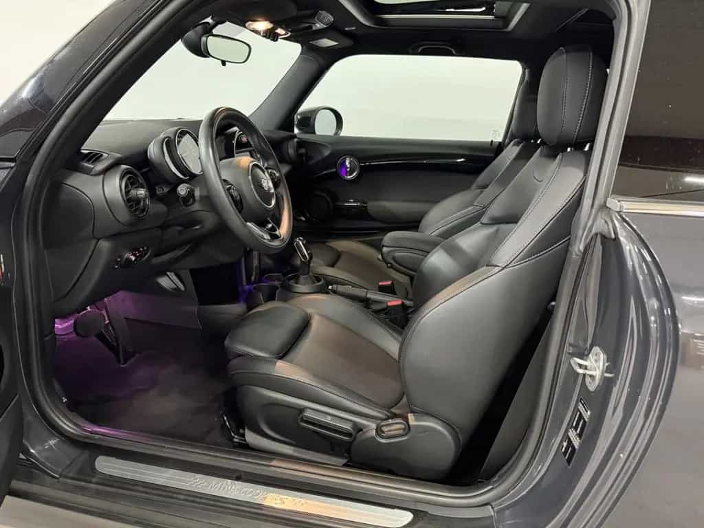 MINI Cooper S /NAVI/XENON/PANO/2xPDC/LEDER/17 ZOLL 07/2020-photo-7