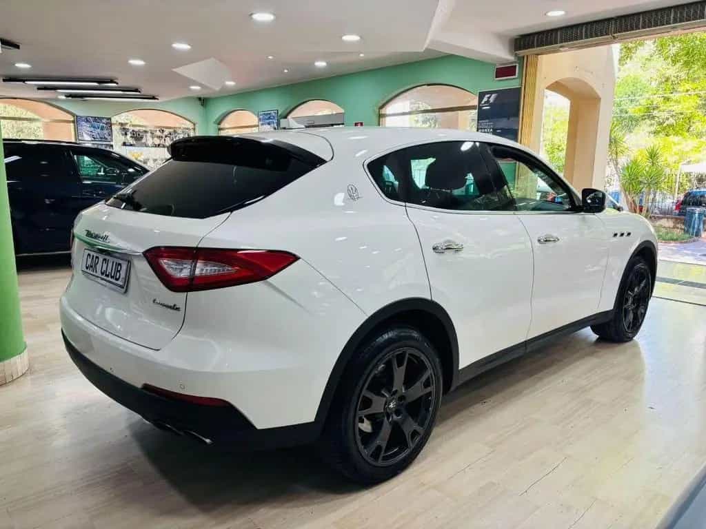 Maserati Levante 3.0 V6 Diesel 250 CV Q4 - AWD G 01/2019-photo-3