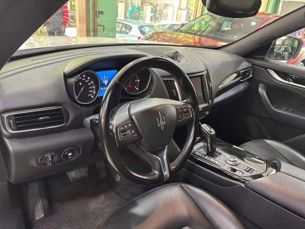 Maserati Levante 3.0 V6 Diesel 250 CV Q4 - AWD G 01/2019-photo-9