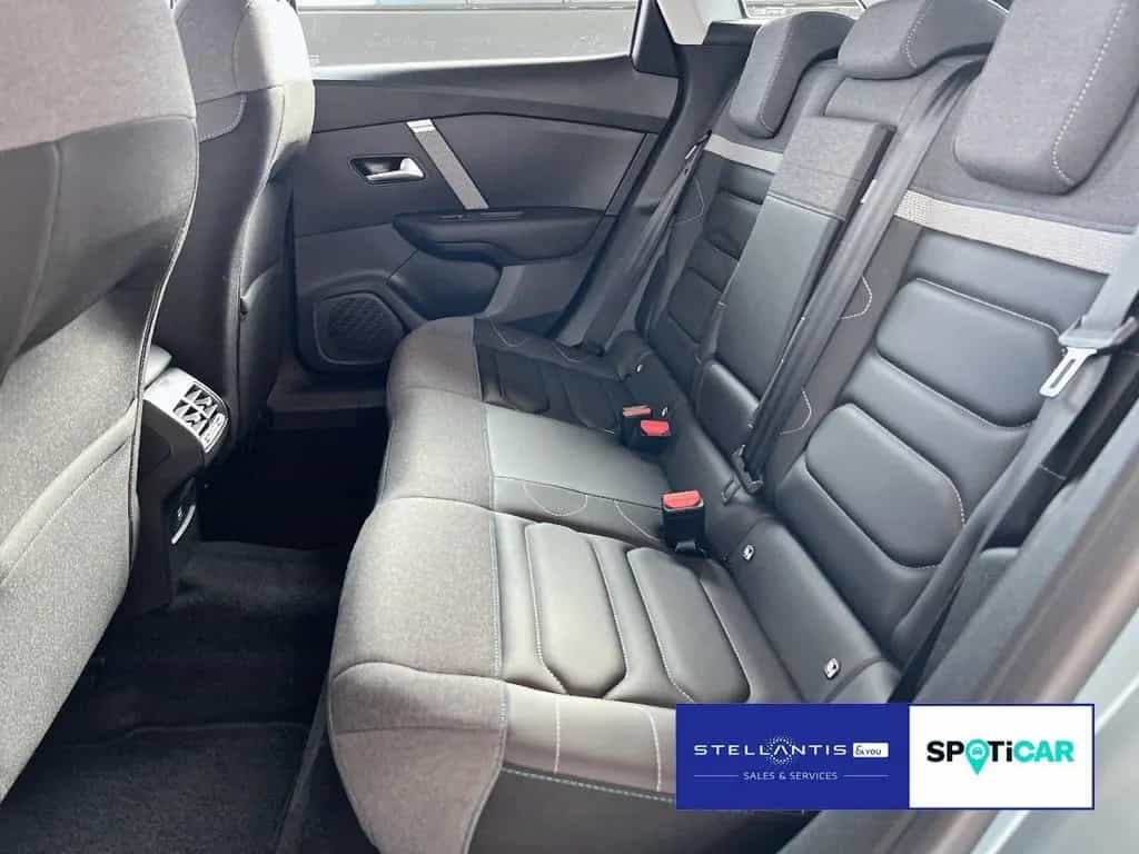 Citroën C4 1.2 PureTech 130 Max Aut. LED, HuD, KAMERA 12/2024-photo-14