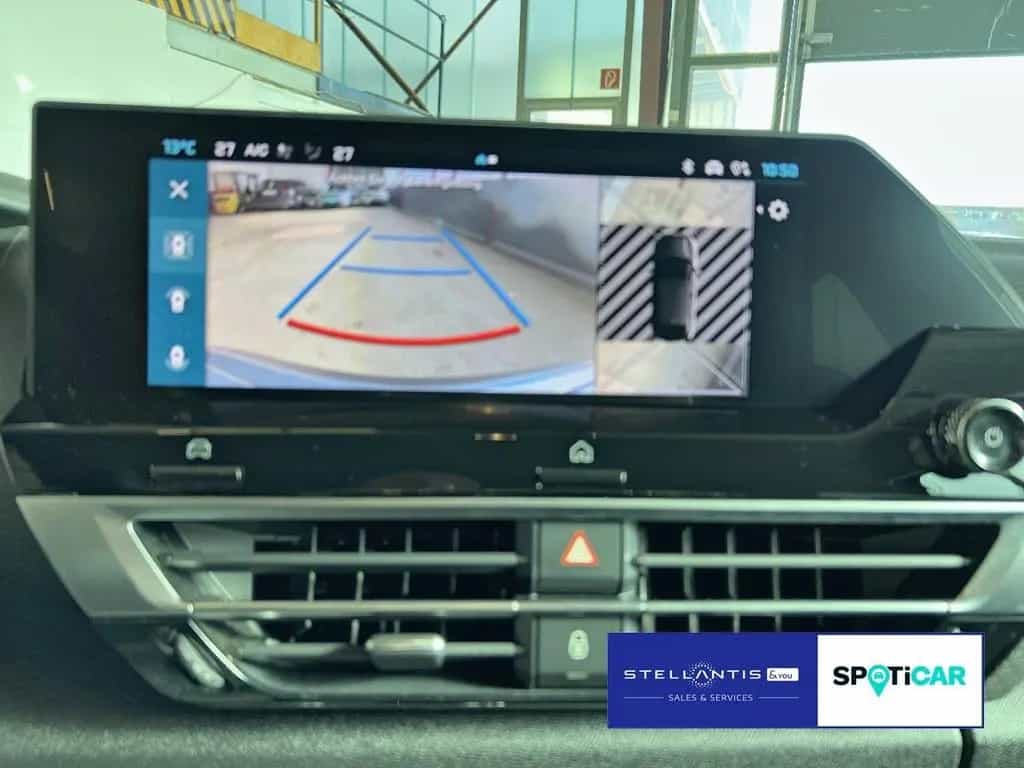 Citroën C4 1.2 PureTech 130 Max Aut. LED, HuD, KAMERA 12/2024-photo-8