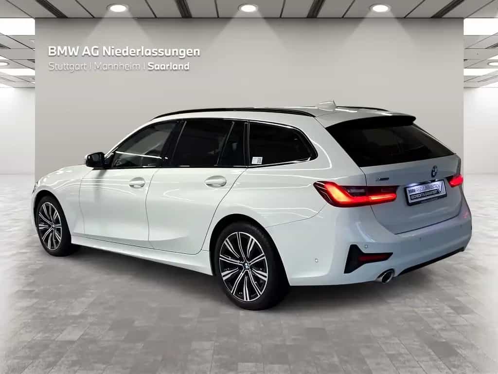 BMW 320 d xDrive Touring Sport Line AHK Kamera HiFi 10/2021-photo-1