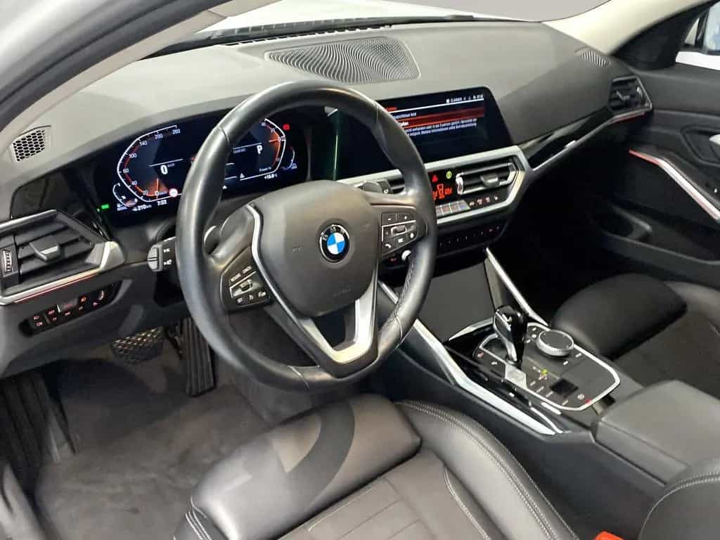 BMW 320 d xDrive Touring Sport Line AHK Kamera HiFi 10/2021-photo-3