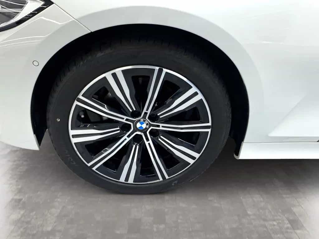 BMW 320 d xDrive Touring Sport Line AHK Kamera HiFi 10/2021-photo-8
