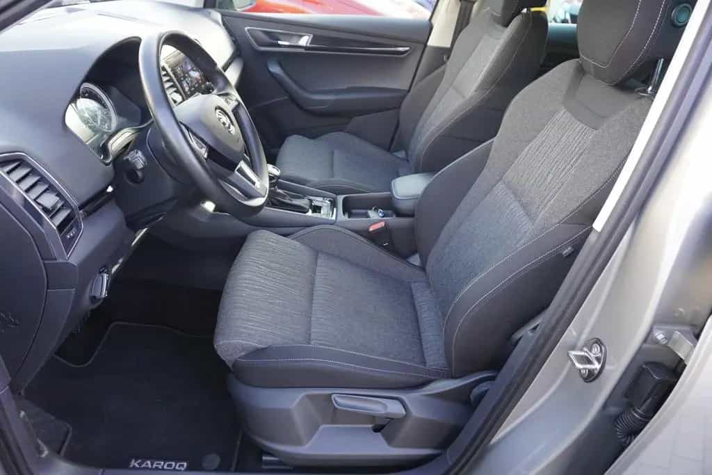 Skoda Karoq 1.5 16V TSI Style DSG LED Navi Sitzheizung 07/2018-photo-26