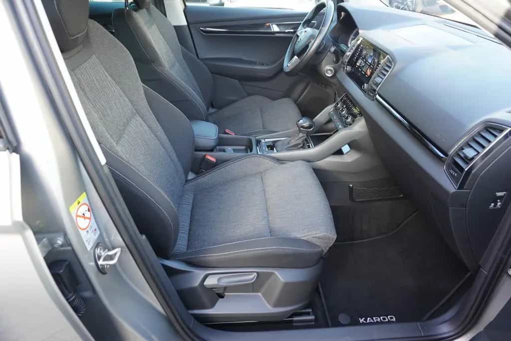 Skoda Karoq 1.5 16V TSI Style DSG LED Navi Sitzheizung 07/2018-photo-27