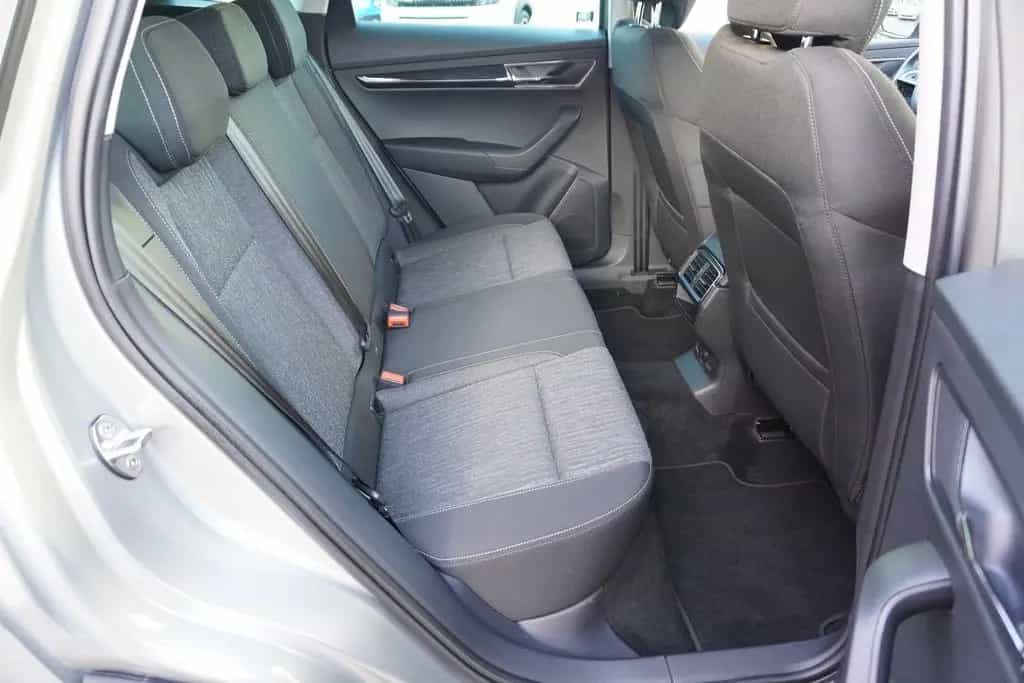 Skoda Karoq 1.5 16V TSI Style DSG LED Navi Sitzheizung 07/2018-photo-28