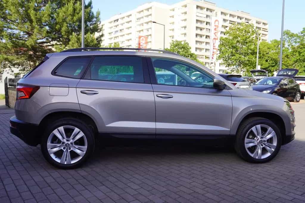 Skoda Karoq 1.5 16V TSI Style DSG LED Navi Sitzheizung 07/2018-photo-6