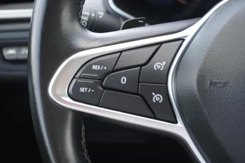 Renault Captur 1.3 TCE Edition One LED Navi Panorama DAB 08/2020-photo-15