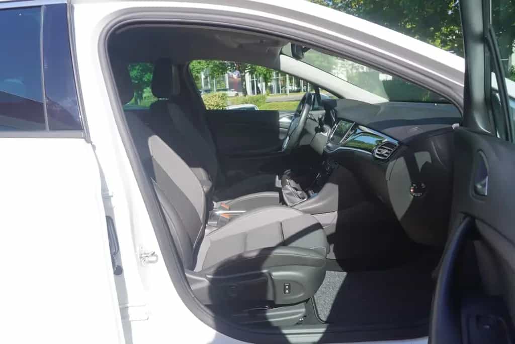 Opel Astra K Sports Tourer 1.2 Elegance LED Navi AHK 01/2020-photo-34