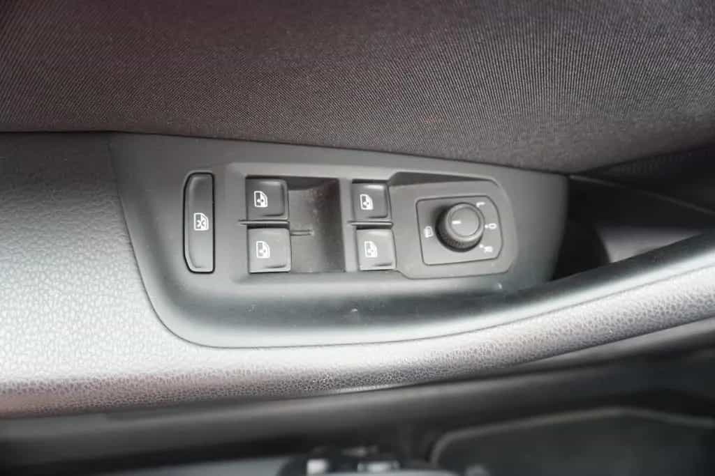 Volkswagen Passat Variant 1.5 TSI DSG LED Navi ACC Kamera 01/2021-photo-14
