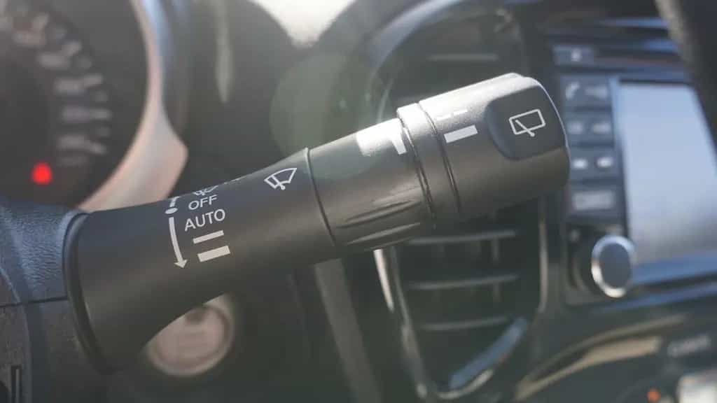 Nissan Juke 1.6 DIG-T N-Connecta 4x4 Xenon Navi Kamera 02/2018-photo-15