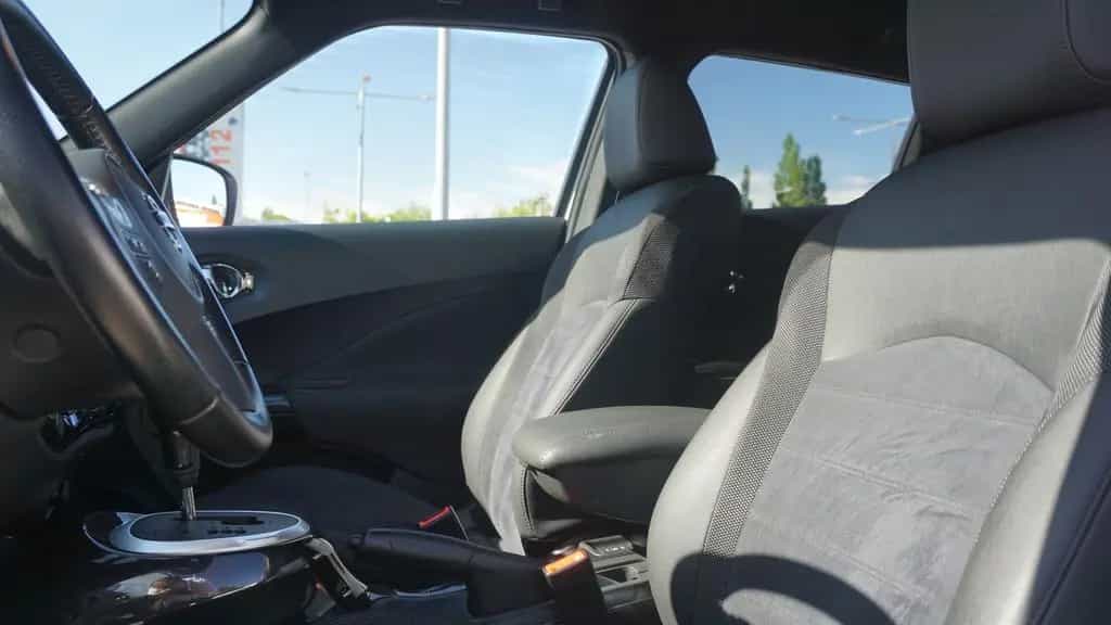 Nissan Juke 1.6 DIG-T N-Connecta 4x4 Xenon Navi Kamera 02/2018-photo-22