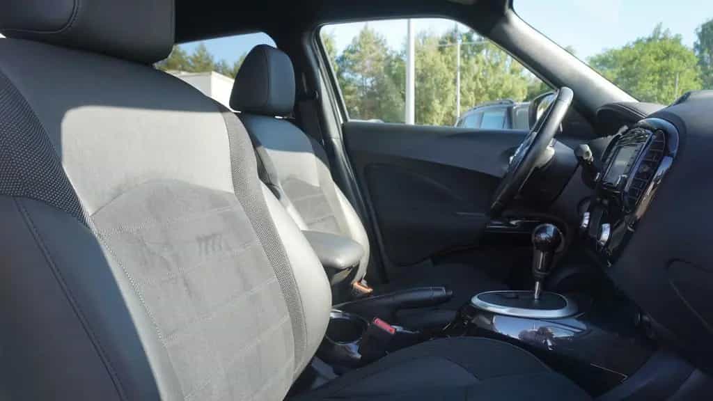 Nissan Juke 1.6 DIG-T N-Connecta 4x4 Xenon Navi Kamera 02/2018-photo-26