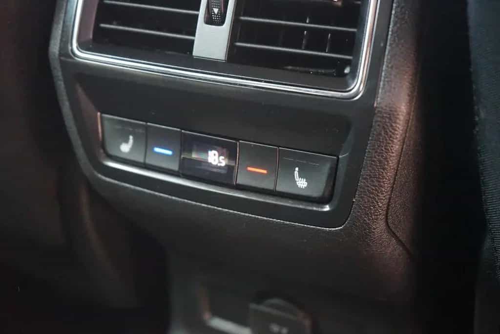 Skoda Karoq 1.5 TSI Style LED Navi ACC Kamera DAB USB 03/2023-photo-23