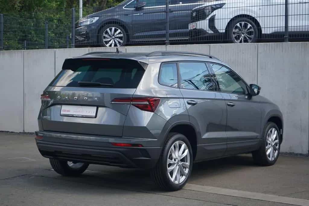 Skoda Karoq 1.5 TSI Style LED Navi ACC Kamera DAB USB 03/2023-photo-4