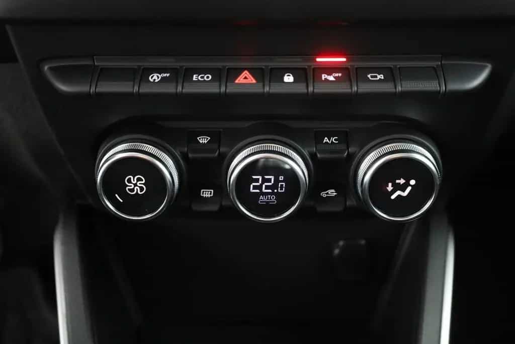 Dacia Duster 1.3 TCe Anniversary Navi 360° Sitzheizung 10/2020-photo-11