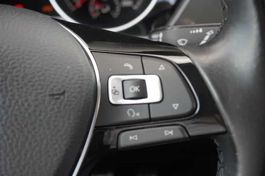 Volkswagen Touran 1.4 TSI Join Navi Kamera ACC LED DAB PDC 07/2018-photo-15