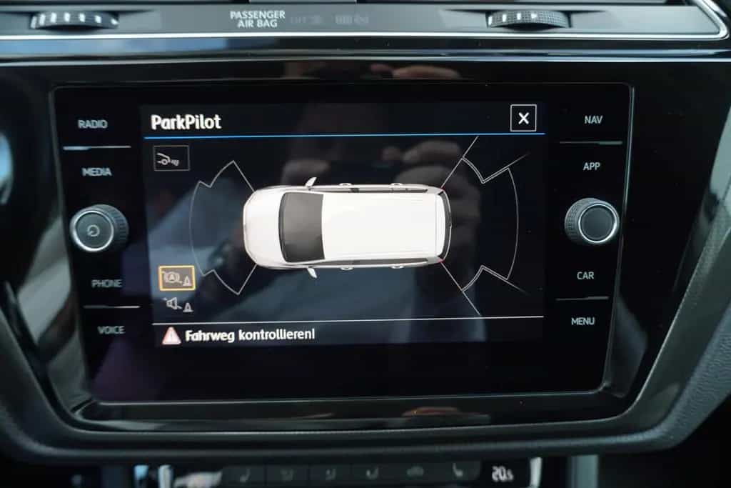 Volkswagen Touran 1.4 TSI Join Navi Kamera ACC LED DAB PDC 07/2018-photo-18