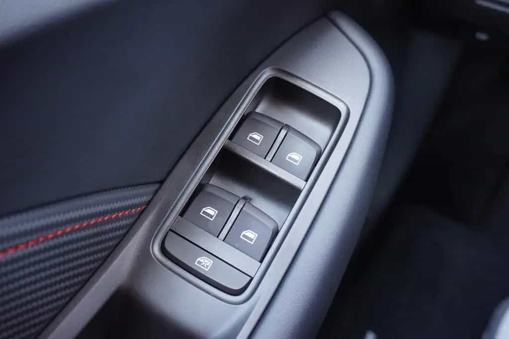 MG ZS 1.0 T-GDI Luxury Aut. LED Navi 360° Tempomat 12/2024-photo-24