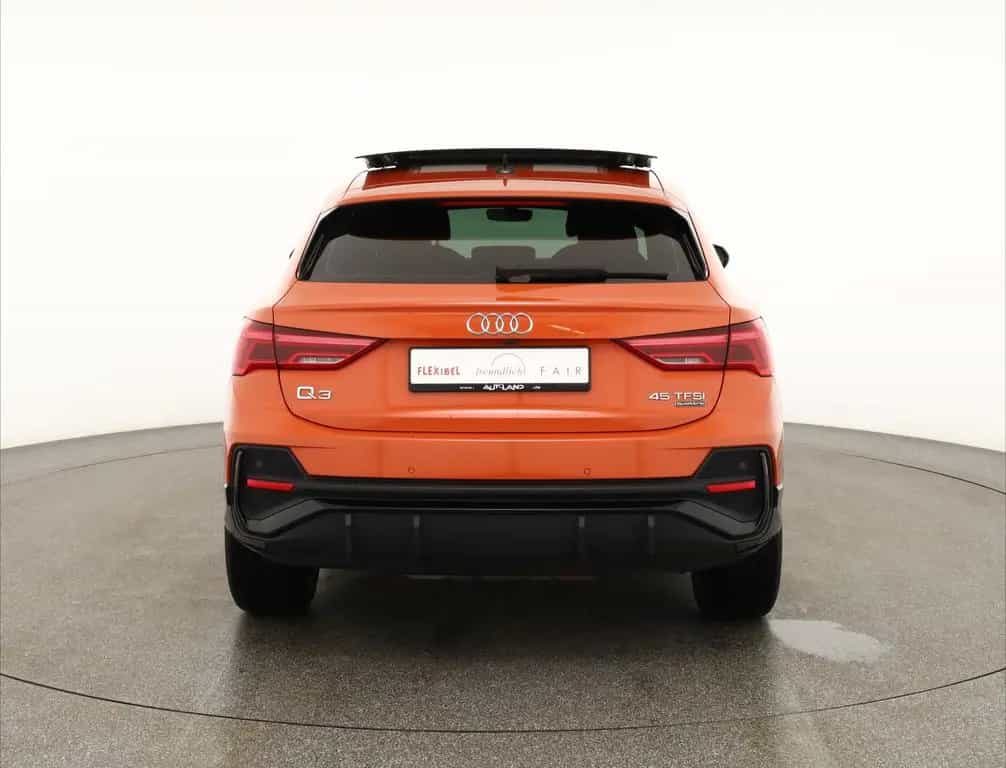 Audi Q3 Sportback 45 TFSI S-line quattro LED Navi ACC 12/2019-photo-3