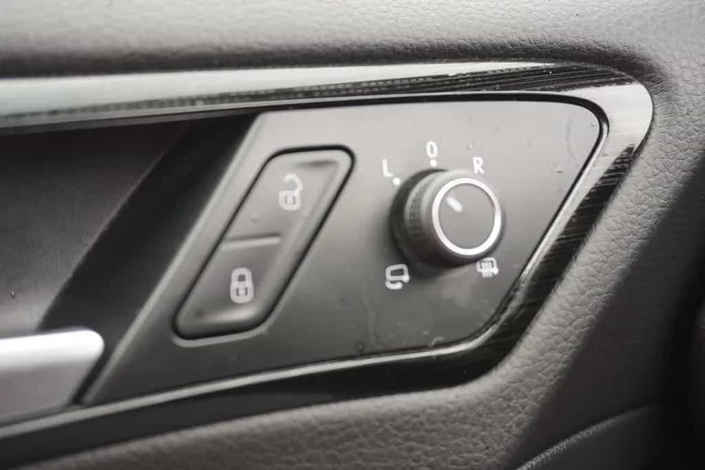 Volkswagen Golf VII 1.5 TSI Highline LED Navi AHK ACC PDC 09/2018-photo-13