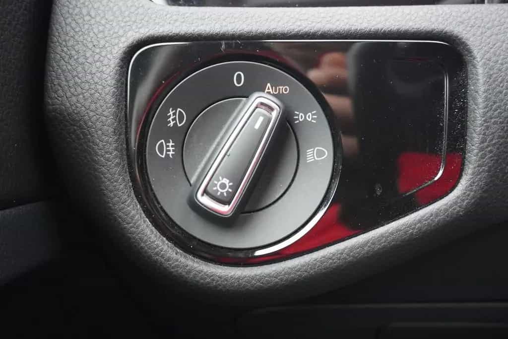 Volkswagen Golf VII 1.5 TSI Highline LED Navi AHK ACC PDC 09/2018-photo-15