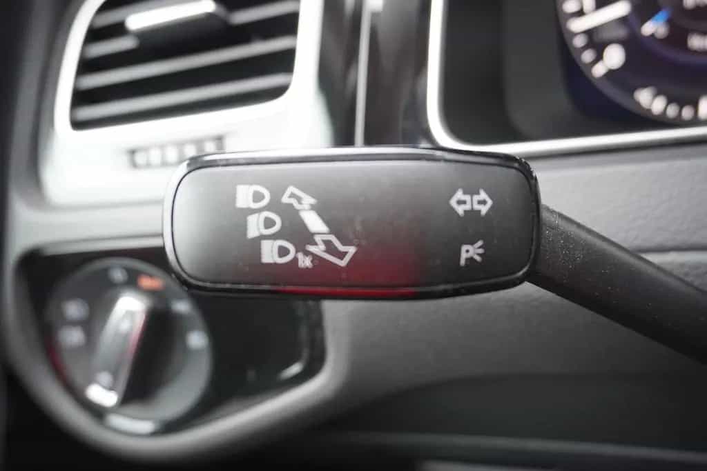 Volkswagen Golf VII 1.5 TSI Highline LED Navi AHK ACC PDC 09/2018-photo-16