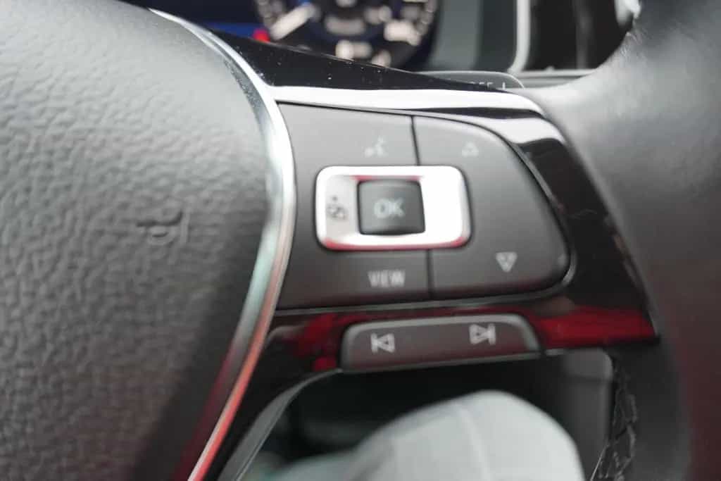 Volkswagen Golf VII 1.5 TSI Highline LED Navi AHK ACC PDC 09/2018-photo-19