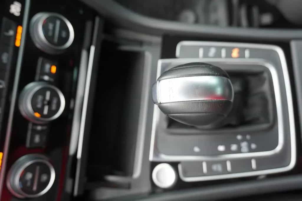 Volkswagen Golf VII 1.5 TSI Highline LED Navi AHK ACC PDC 09/2018-photo-30